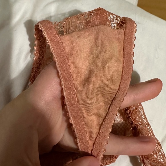 Complete Praline Lorna Lace Set Bra (36E) Suspender (NWT sz 4) Thong (sz 4) - Picture 7 of 7